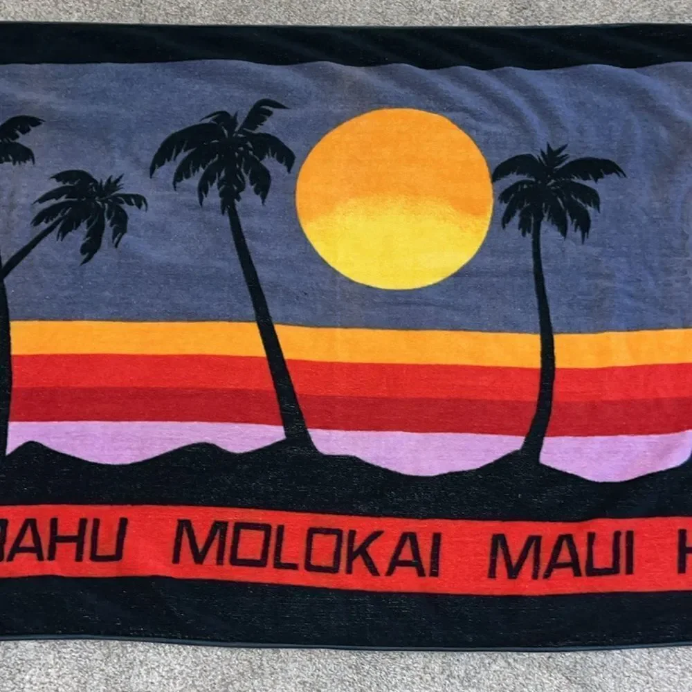 Vintage sun set retro rainbow stripe Palm trees aloha Hawaii Islands Beach Towel